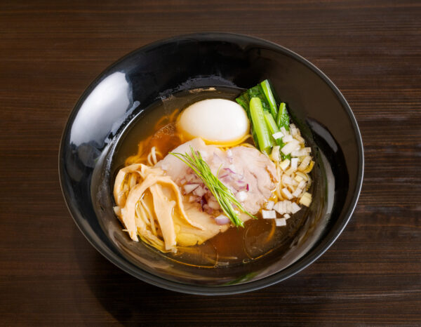 淡麗らーめん 幻の天義_天義特製しょうゆらーめん大盛り_High